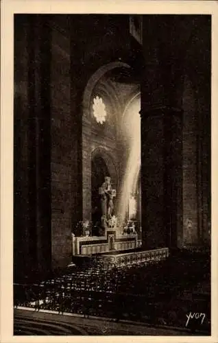 Ak Paris XVIII. Montmartre, Basilika Sacré-Coeur, Innenraum