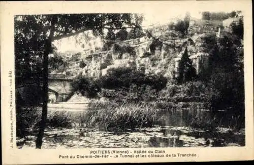 Ak Poitiers Vienne, Vallee du Clain, Pont du Chemin-de-Fer, Tunnel, Les coteaux de la Tranchee