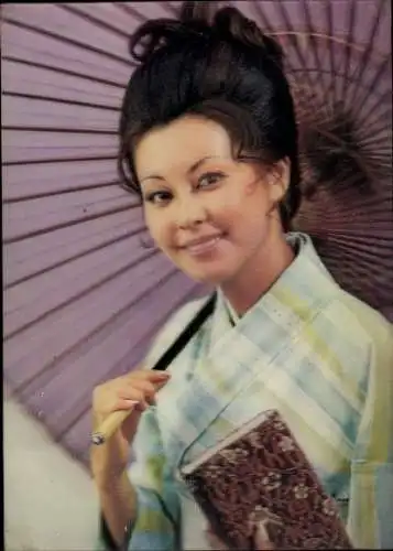 3-D Ak Zwinkernde Asiatin, Sonnenschirm