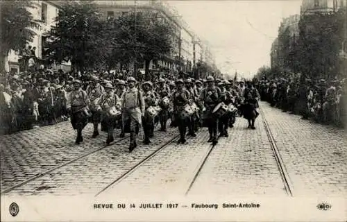 Ak Paris XI., Faubourg Saint Antoine, Rezension vom 14. Juli 1917