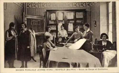 Ak Benfeld Elsass Bas Rhin, Maison Familiale Jeanne d'Arc, Schneiderei-Kursus