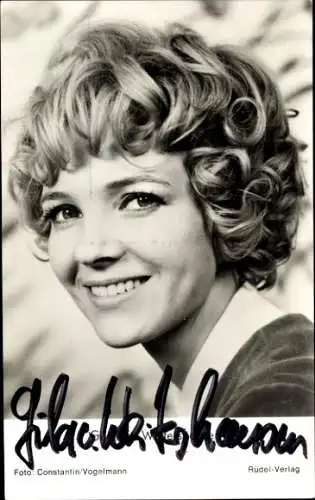 Ak Schauspielerin Gila von Weitershausen, Portrait, Autogramm, Charley's Onkel