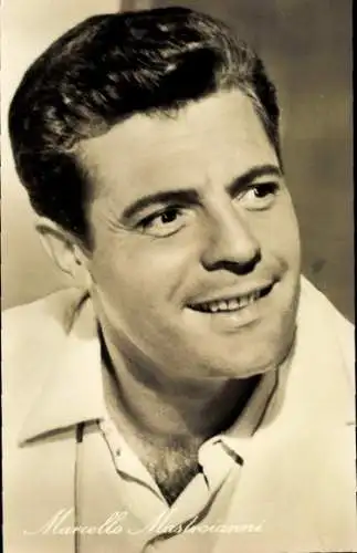 Ak Schauspieler Marcello Mastroianni, Portrait, Der Arzt und der Hexenmeister