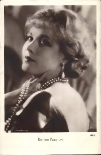 Ak Schauspielerin Esther Ralston, Portrait
