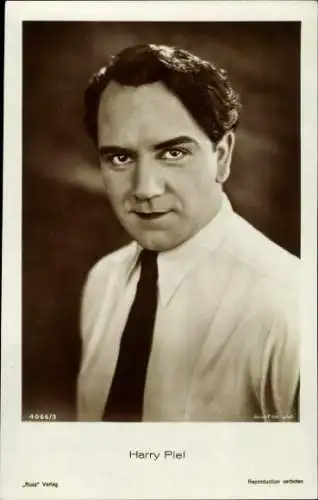 Ak Schauspieler Harry Piel, Portrait