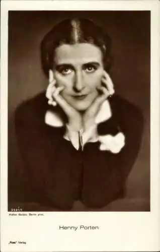 Ak Schauspielerin Henny Porten, Portrait