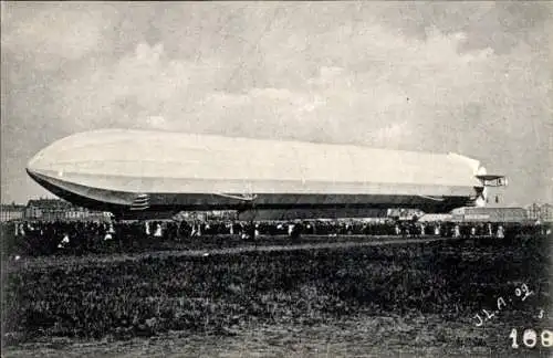 Ak Int. Luftschifffahrt Ausstellung Frankfurt am Main 1909, Zeppelin, Zuschauer