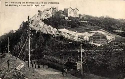Ak Weilburg im Lahntal, Luftkreuzer Z II am Webersberg, 22. April 1910, Absturz, Wrack
