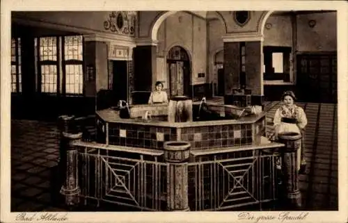 Ak Bad Altheide Schlesien, Frauen am Großen Sprudel