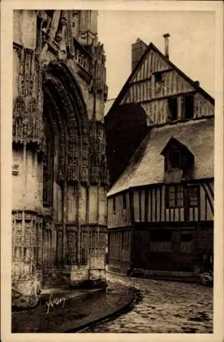 Ak Caudebec en Caux Seine Maritime, Porte Renaissance de Notre-Dame, Vielles Maisons normandes