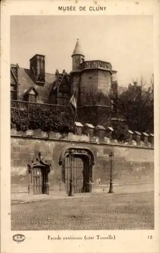 Ak Cluny Saône-et-Loire, Musee, Facade exterieure, cote Tourelle