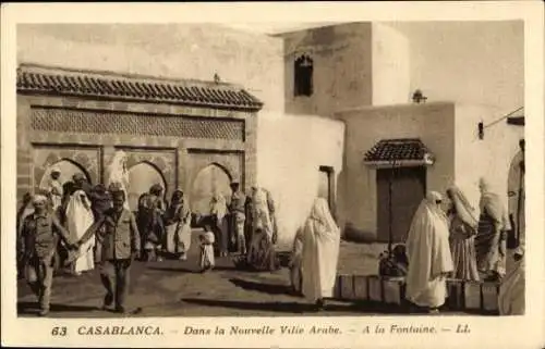 Ak Casablanca Marokko, In der neuen arabischen Stadt, Am Brunnen.