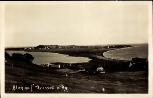 Foto Ak Thiessow auf Rügen, Ort mit Umgebung