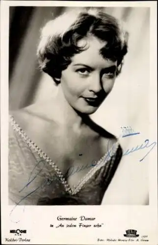 Ak Schauspielerin Germaine Damar, Portrait, Film  An jedem Finger zehn, Autogramm