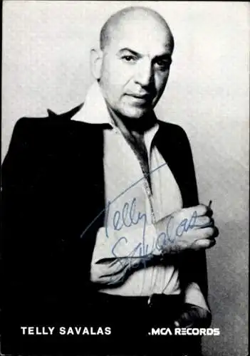 Ak Schauspieler und Sänger Telly Savalas, Portrait, Autogramm, Hemd