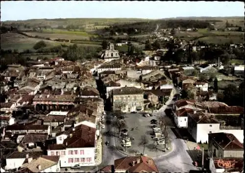 Ak Casteljaloux Lot et Garonne, Gesamtansicht, Luftbild