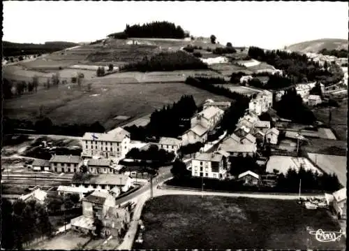 Ak Saint Agrève Ardèche, Luftbild, Gesamtansicht