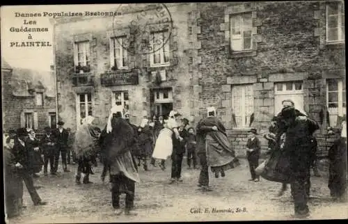 Ak Saint Brieuc Côtes d'Armor, Bretonische Volkstänze, Les Guédennes