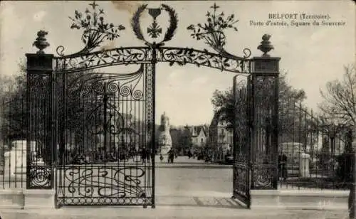 Ak Belfort Beffert Beffort Territoire de Belfort, Porte d'entree, Square du Souvenir