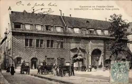 Ak Besançon Doubs, Hotel de Ville, Kutschen