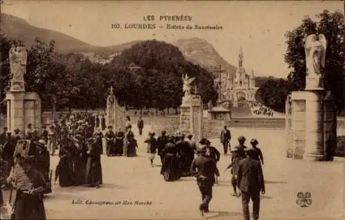 Ak Lourdes Hautes Pyrénées, Entree du Sanctuaire