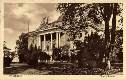 Ak Wiesbaden in Hessen, Staatstheater