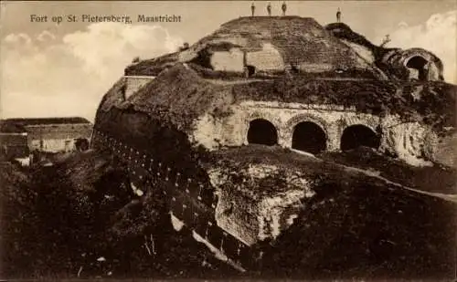 Ak Maastricht-Limburg Niederlande, Festung auf St. Pietersberg