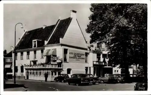 Ak Franeker Friesland Niederlande, De Valk, Hotel