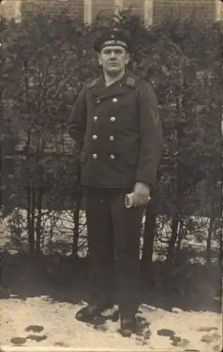 Foto Ak Deutscher Soldat in Uniform, Seemann, Werft-Division, Standportrait