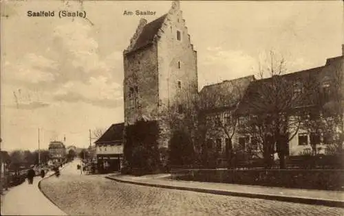 Ak Saalfeld an der Saale Thüringen, Saaltor, Turm