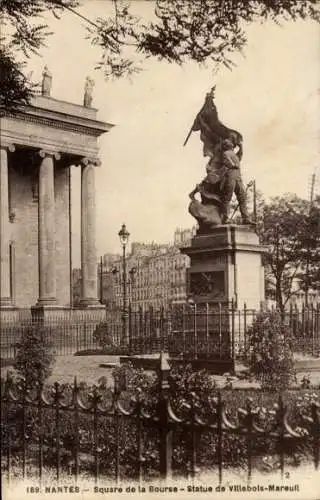 Ak Nantes Loire Atlantique, Square de la Bourse, Statue Villebois-Mareuil