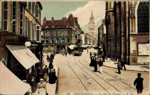 Ak Dunkerque Dünkirchen Nord, Rue de l'Eglise, Straßenbahn