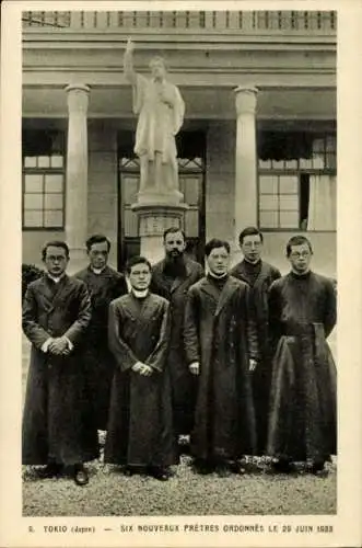 Ak Tokyo Tokio Japan, Sechs neue geweihte Priester, 1933