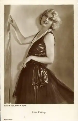 Ak Schauspielerin Lee Parry, Portrait