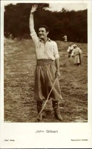 Ak Schauspieler John Gilbert, Portrait, Feldarbeiterinnen