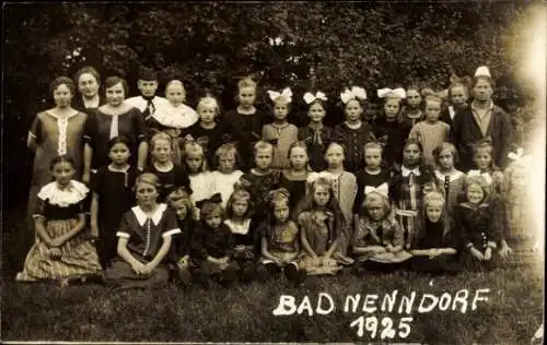 Foto Ak Bad Nenndorf an der Weser, Kindergruppe, Mädchen, 1925
