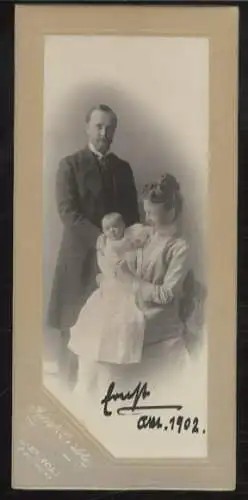 Cabinet Foto Fürst Leopold IV. zur Lippe mit Prinzessin Anna und Sohn Ernst