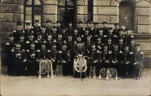 Foto Ak Berlin, Musikkorps in Uniform, Blasinstrumente