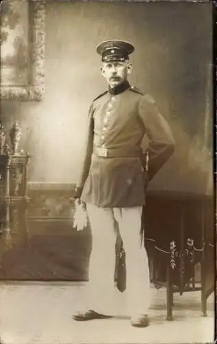 Foto Ak Deutscher Soldat in Uniform, 1. Rekr. Depot Ers. Batl. Pion. Rgt. 19, I WK