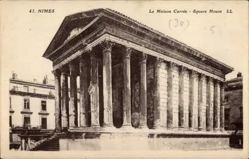 Ak Nîmes Gard, Maison Carrée, Square House