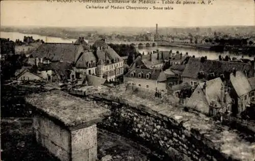 Ak Blois Loir et Cher, Observatoire Catherine de Medicis, Table de pierre