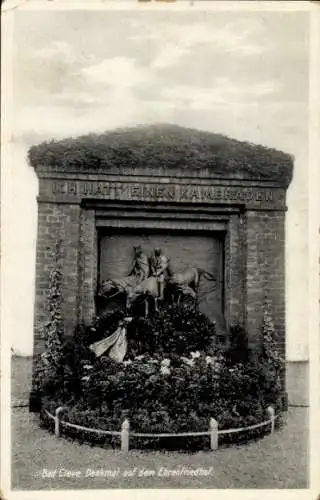 Ak Bad Cleve Kleve am Niederrhein, Denkmal auf dem Ehrenfriedhof