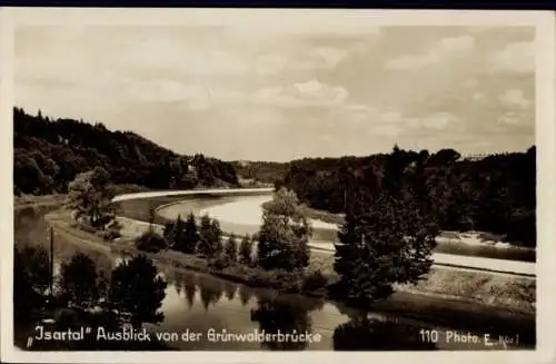 Ak Grünwald im Isartal Oberbayern, Ausblick von der Grünwalder Brücke