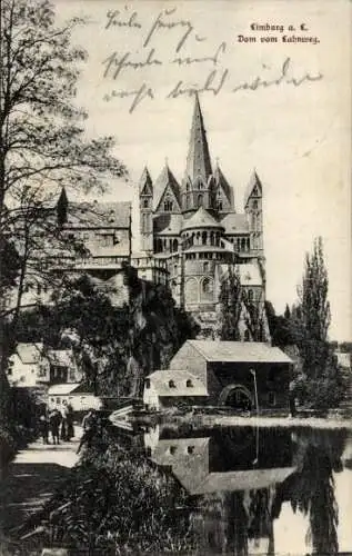 Ak Limburg an der Lahn, Dom, Blick vom Lahnweg