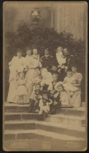 Cabinet Foto Gruppenbild u.a. Prinz. Louise. Kaiserin Auguta Viktoria, Prinz Heinrich, Prinz. Irene