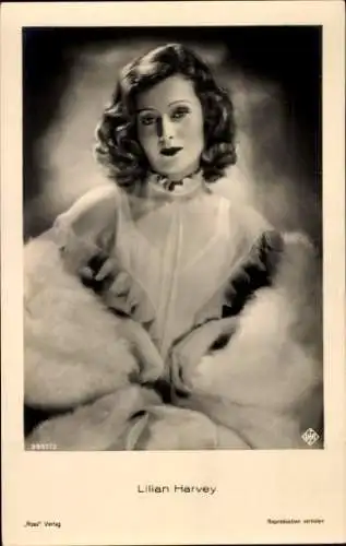 Ak Schauspielerin Lilian Harvey, Portrait, Pelzstola