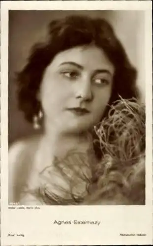 Ak Schauspielerin Agnes Esterhazy, Portrait