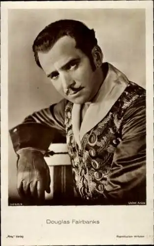 Ak Schauspieler Douglas Fairbanks, Portrait