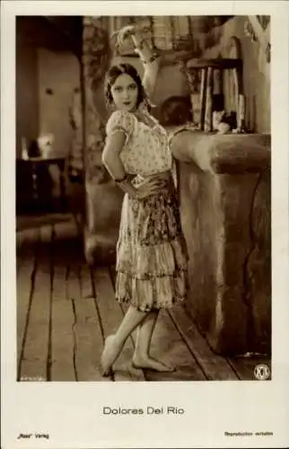 Ak Schauspielerin Dolores Del Rio, Filmszene, tanzend