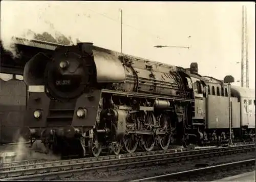 Foto Deutsche Eisenbahn, Dampflok 01.529, BW Erfurt P